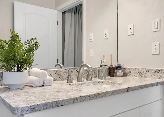 Cozy - Organic Modern - - Fsu Holiday home